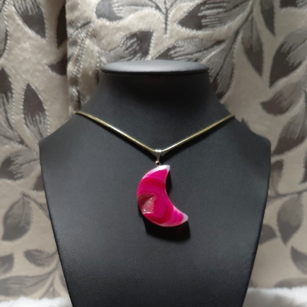 Pink Agate Moon-Shaped Pendant Necklace